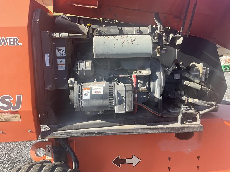 Telescopic Boom Lift - View 2